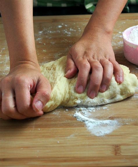 A simple guide to kneading bread dough. Kneading does not need to be ...