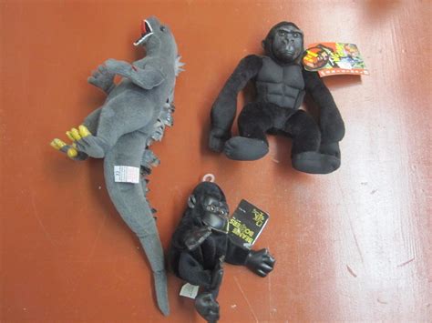 King Kong versus Godzilla--3 plush collectibles | #1882848326