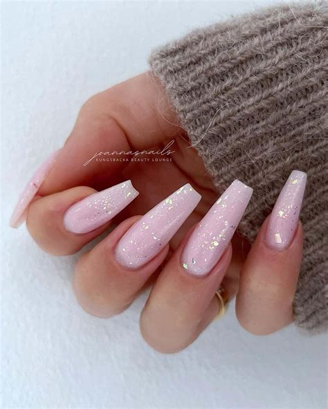 27 Spring Nails with Glitter: A Dazzling Trend for a Sparkling Season