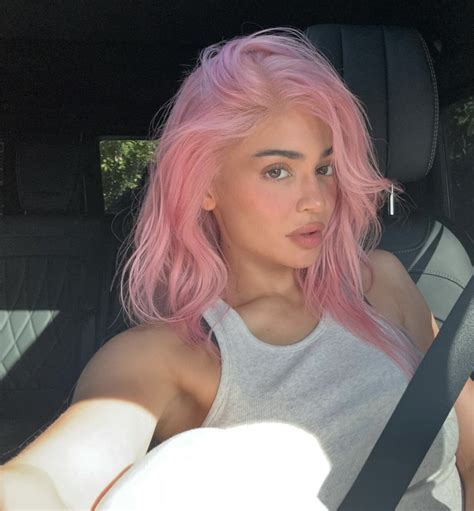 Kylie Jenner Dyed Her Hair Pink, So Now Pretty Much Everybody Wants to Dye Their Hair Pink