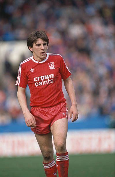 Liverpool FC footballer Peter Beardsley during the FA Cup semifinal against Nottingham Forest at ...