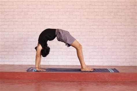 Benefits of Chakrasana | How to do Chakrasana