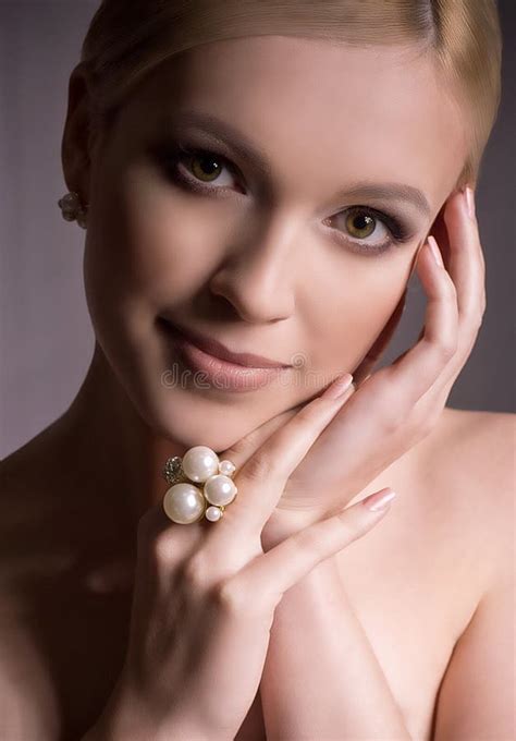 Woman with Makeup in Luxury Jewelry Stock Photo - Image of luxury, jewel: 28409302