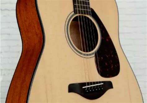 Yamaha FG800 Acoustic Guitar Review (Hands-On & In-Depth) - Into Strings