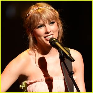 Taylor Swift Announces Surprise Album ‘Folklore,’ Out Tonight! | Folklore, Music, Taylor Swift ...