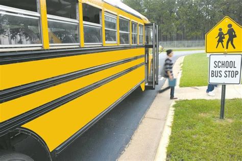 3 (possible) reasons school buses don't have seat belts