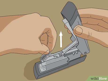 How to Fix a Jammed Manual Stapler: 10 Steps (with Pictures)