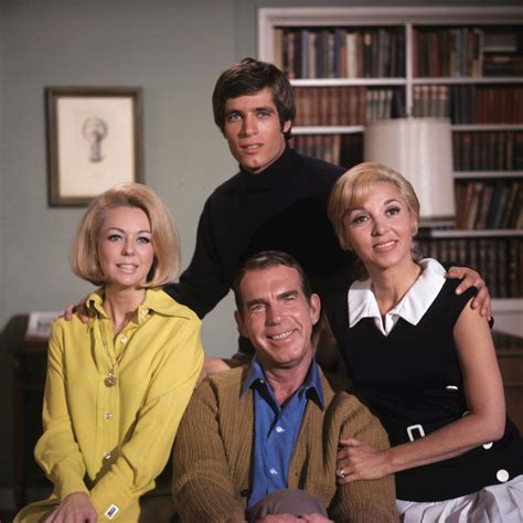 Fred MacMurray, Tina Cole, Don Grady & Beverly Garland - Sitcoms Online Photo Galleries