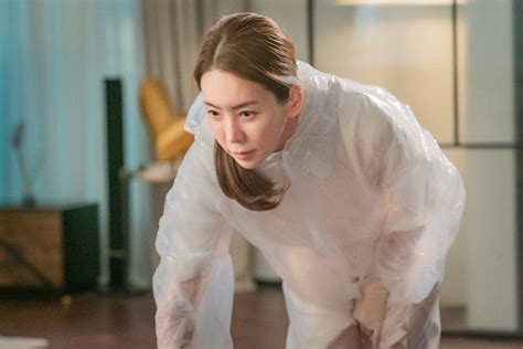 Kim Jung Eun est déterminé à jeter les preuves dans le prochain thriller mystère