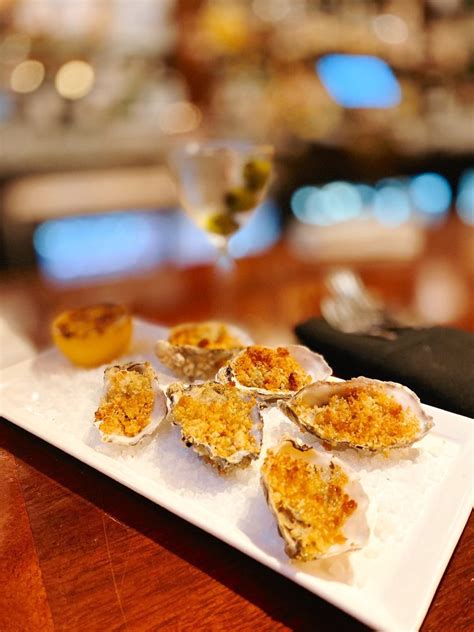 SHUCKERS OYSTER BAR - Updated June 2024 - 641 Photos & 589 Reviews - 411 University St, Seattle ...