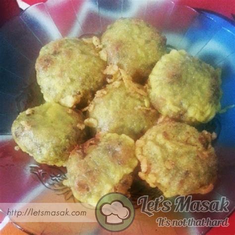 Kuih Kasturi Recipe | LetsMasak