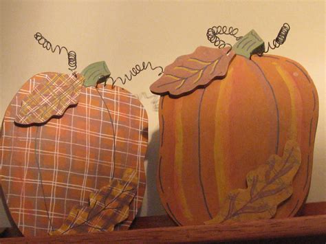 30+ Wooden Pumpkin Painting Ideas – HomeDecorish