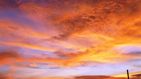 Download wallpaper 3840x2160 sky, sunset, clouds 4k uhd 16:9 hd background