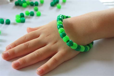 Share more than 77 preschool friendship bracelets ideas latest ...