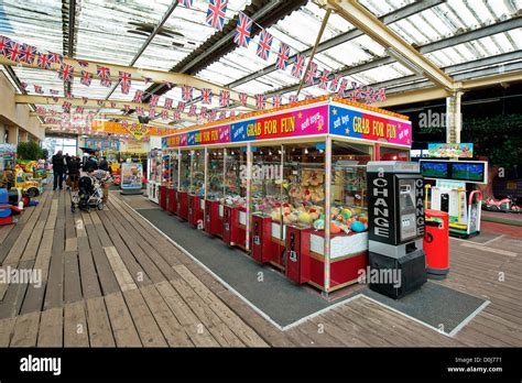 The amusement arcade on Clacton Pier Stock Photo - Alamy