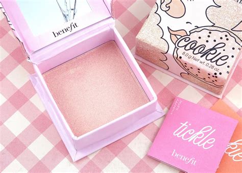 Benefit Cosmetics | Cookie Highlighter & Tickle Highlighter: Review and Swatches in 2021 ...