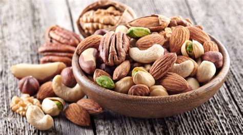 Nuts for Diabetics: All You Need to Know - Diabetes Blog