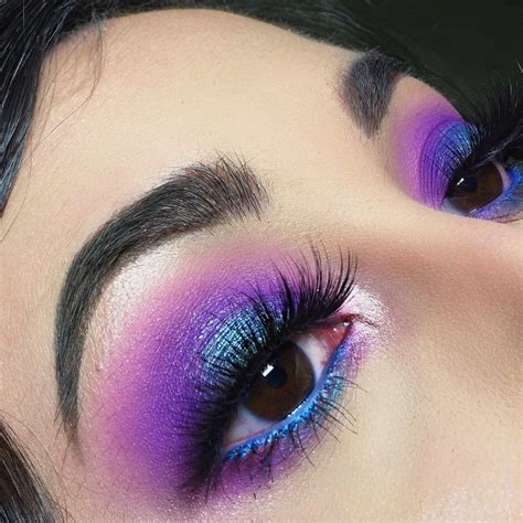 P @qveendaiisy Black Eye Makeup, Glitter Makeup Looks, Purple Makeup, Purple Eyeshadow ...