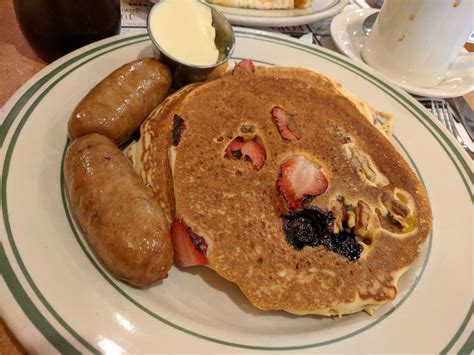 Forest Hills Diner Restaurant in Queens / Menus & Photos