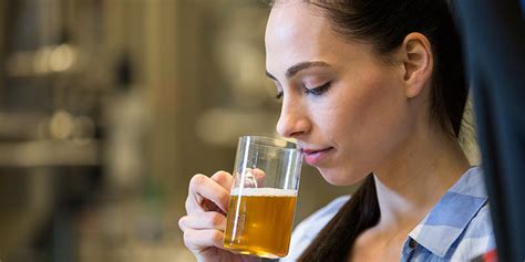 The 7-Step Method to Tasting Beer Like a Pro | VinePair