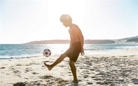 Futebol de Areia: Conheça a história, regras e muito mais.