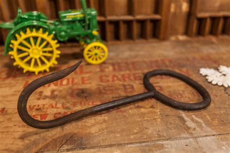 Vintage Farmers Hay Bale Hook, Primitive Farm Tool Primitive Decor Barn Country