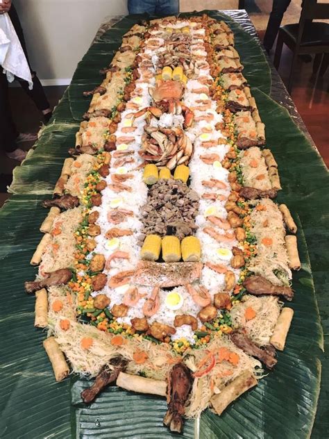 [Homemade] Filipino Boodle fight with wild alaskan seafood | Boodle fight, Indian food ...