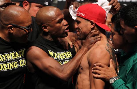 Flashback Friday | Floyd Mayweather vs. Victor Ortiz