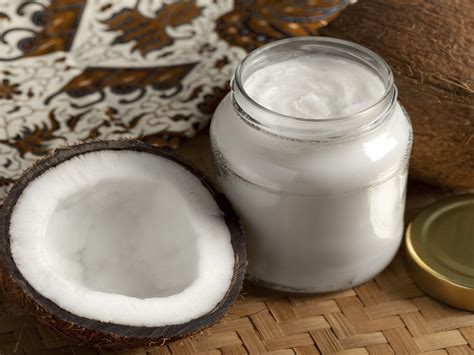Coconut Oil: Uses & Health Benefits of Coconut Oil