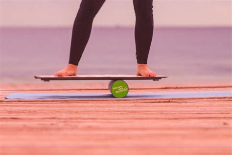 What is a balance board and how to use it - The Storiest