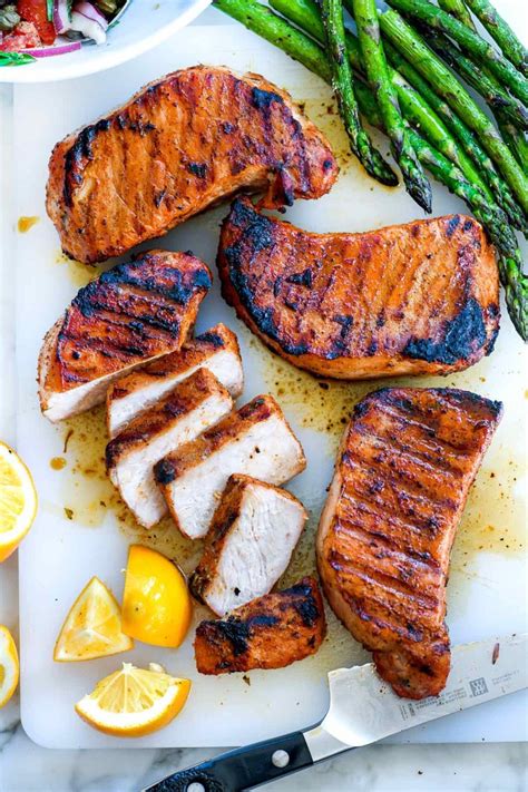 How to Make THE BEST Grilled Pork Chops | foodiecrush.com