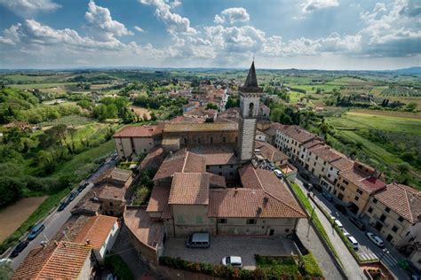 La Terra Natale di Leonardo Da Vinci - Tour per Piccoli Gruppi da Firenze