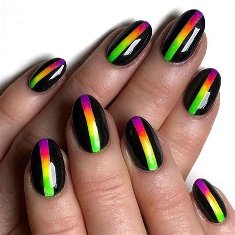 36 Outstanding Rainbow Nails to Brighten Up Your Day - Hairstylery