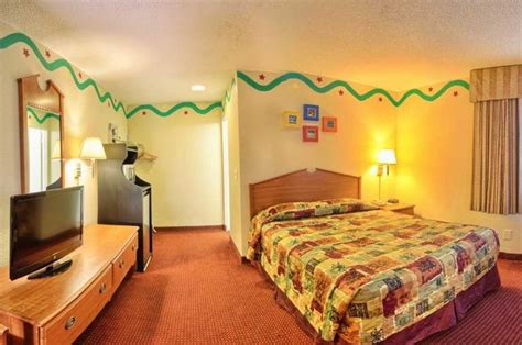 Pacific Inn Hotel & Suites is the ideal choice for cheap hotels in San Diego. Start planning ...