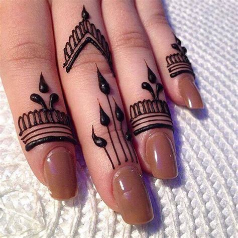 25 Latest Finger Mehndi Designs for 2018 - Mehndi - Crayon