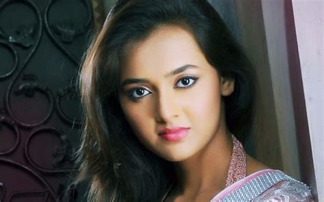 Tejaswi Prakash Wiki, Age, Height, Weight, Family, Boyfriend, Career ...