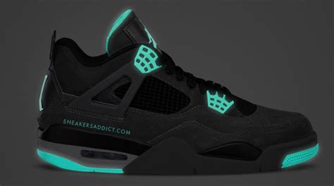 Air Jordan Retro 4 - Green Glow | Sole Collector