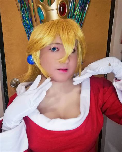 Peach💓 | ️️ Cosplay Amino