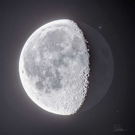 Waning Gibbous | Facts, Information, History & Definition