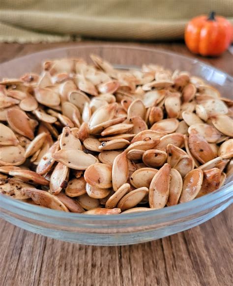 How to Roast Pumpkin Seeds (in the Oven) - Hip Hip Gourmet