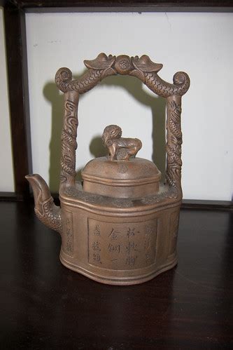 Antique Chinese teapot | Berlin 2012 | Thomas Quine | Flickr