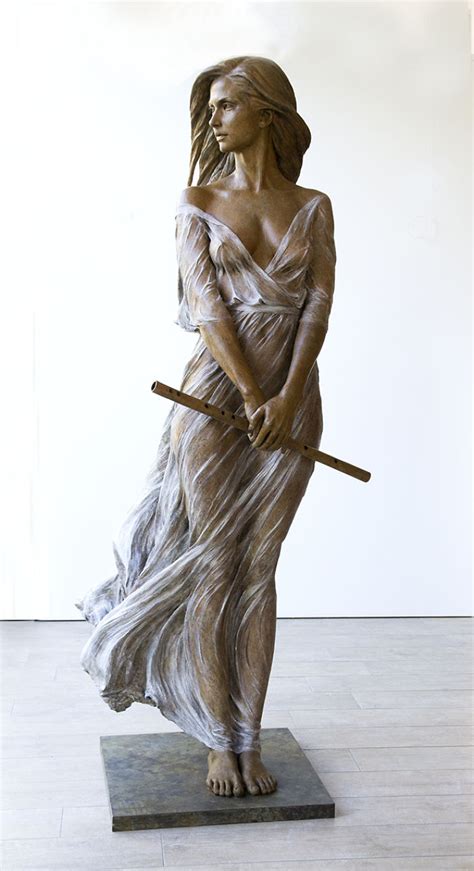 Artist Creates Life-Size Sculptures Of Women Inspired By Renaissance ...