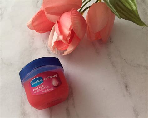 Vaseline Lip Therapy Rosy Lips Mini Review: Your secret to soft, rosy lips even in the winter