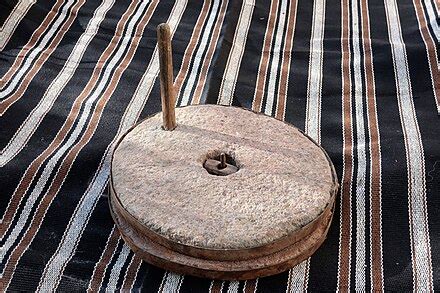 Quern-stone - Wikipedia