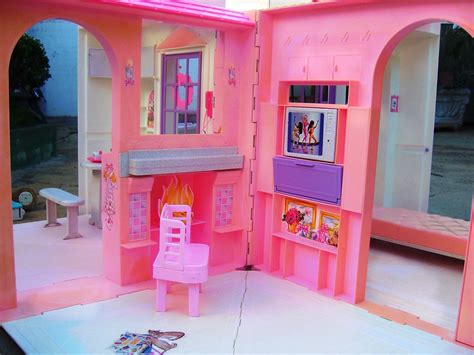 Barbie Folding Pretty House | Living - Barbie Folding Pretty… | Flickr