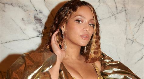 10 Best Beyoncé Songs of All Time - Singersroom.com