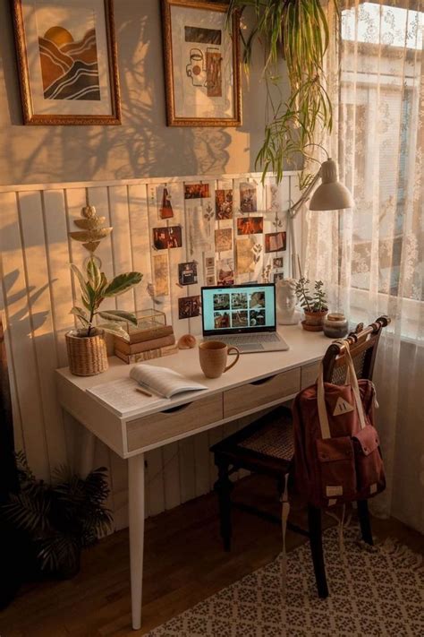 Brown Aesthetic Room Decor Inspo in 2022 | Aesthetic room decor, Study ...