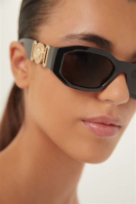 Load image into Gallery viewer, Versace biggie sunglasses in black with ...