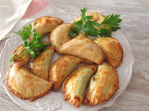 Empanadillas al horno (CANAPÉS ): 6 recetas económicas, fáciles y rápidas (SIN FREÍR) (3 parte ...