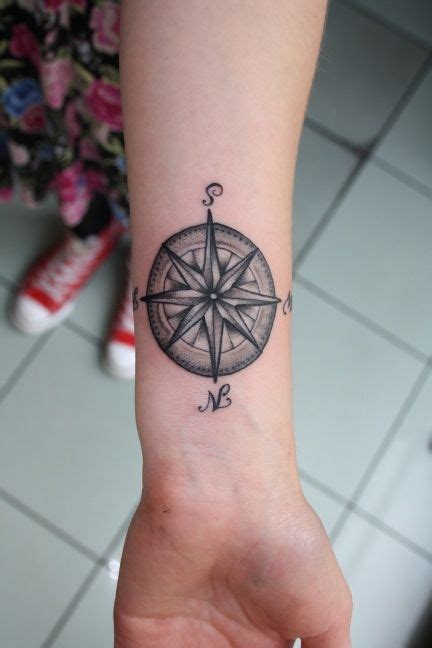 120 Best Compass Tattoos for Men | Compass tattoo, Tattoos for guys, Wrist tattoos